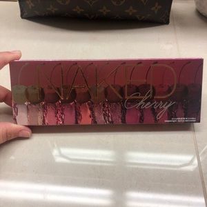 BRAND NEW Urban Decay Naked Cherry Palette